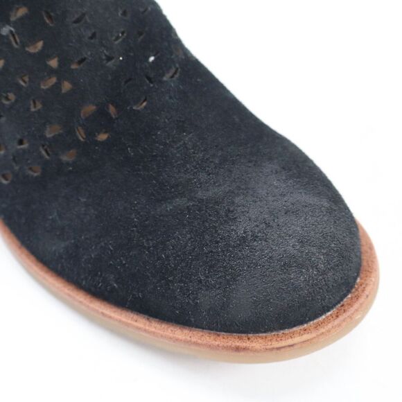 🔥NEW SÖFFT Brinkley Laser Cut Leather Bootie, Black Suede 6US MSRP$85🔥 - Picture 7 of 9